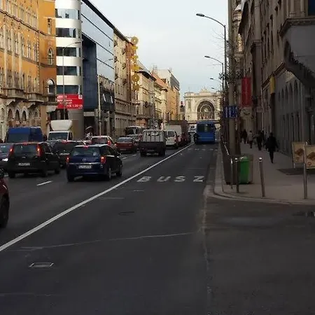 Lägenhet Sera's Place In My Lovely Budapest